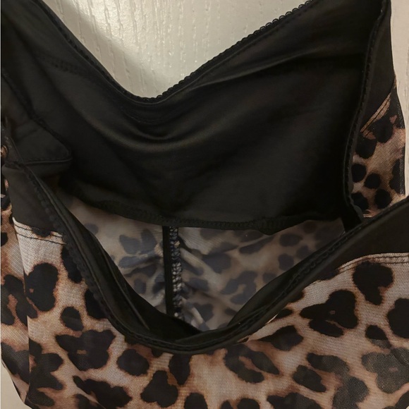 Leopard Print Tank - Picture 4 of 4
